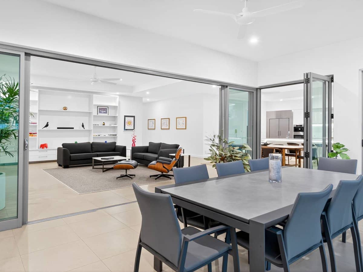 2019 The Circle, Sanctuary Cove - Thumbnail 11