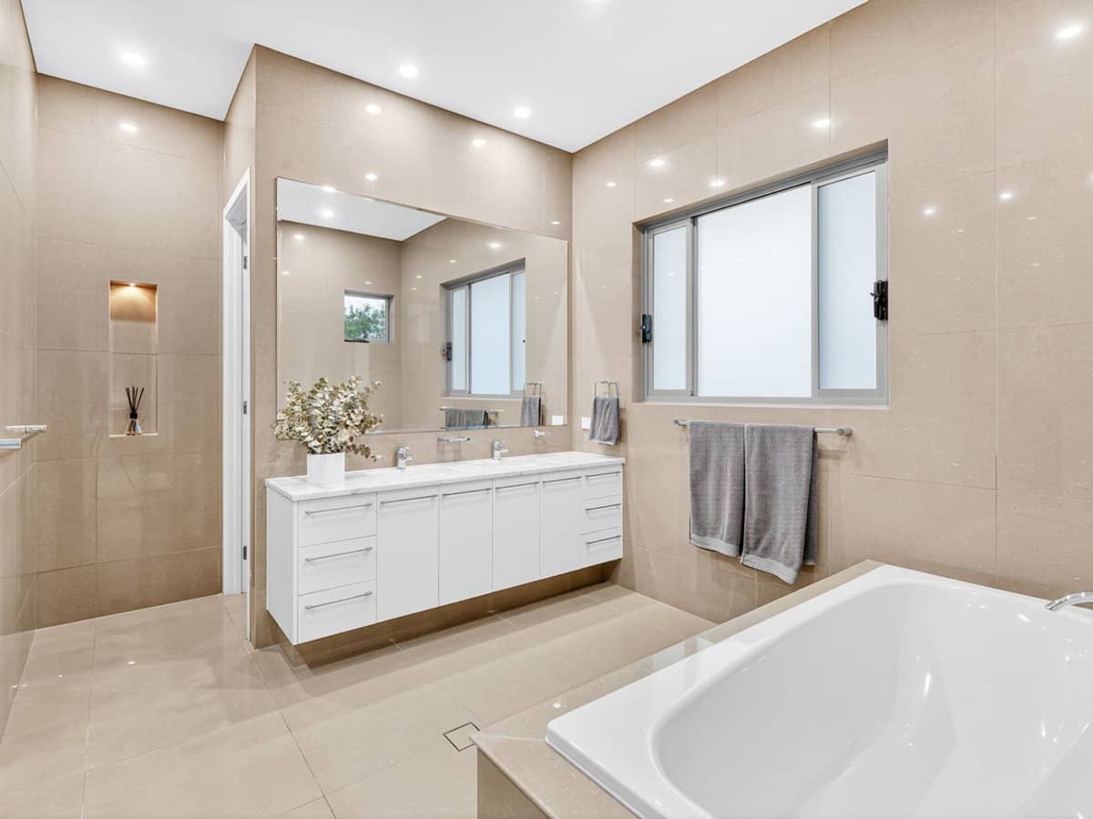 2019 The Circle, Sanctuary Cove - Thumbnail 17