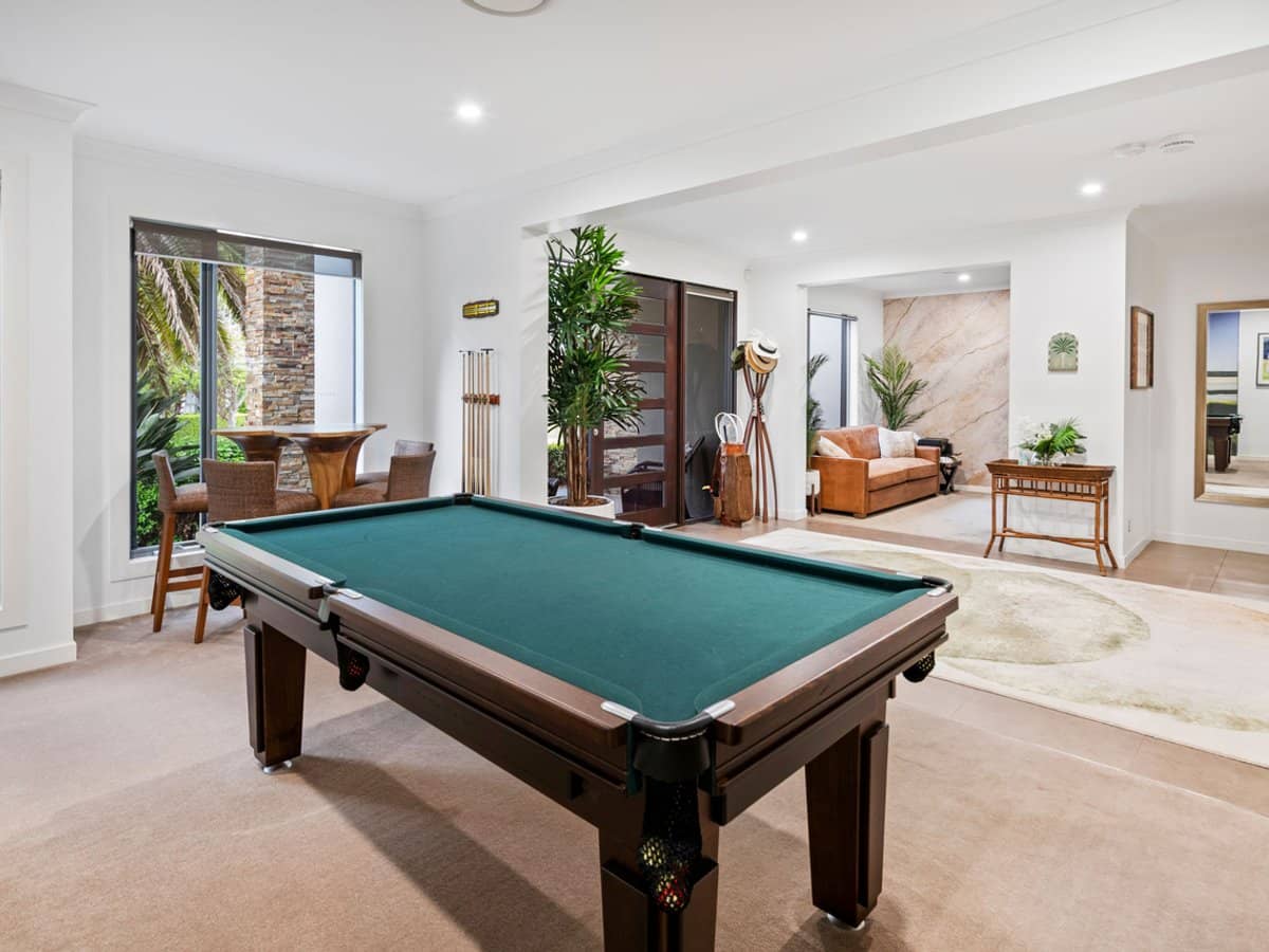 2279 Banksia Lakes Drive, Sanctuary Cove - Thumbnail 5