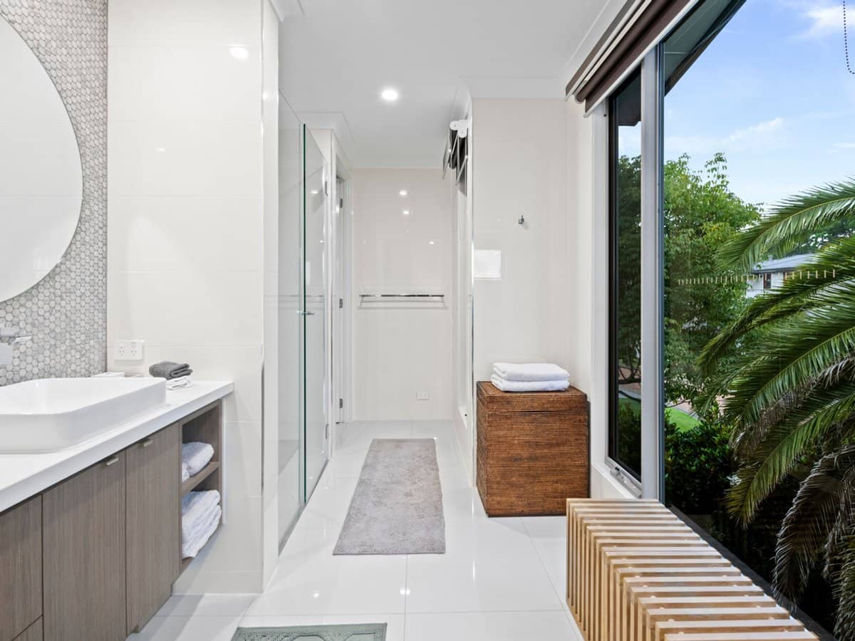 2279 Banksia Lakes Drive, Sanctuary Cove - Thumbnail 15