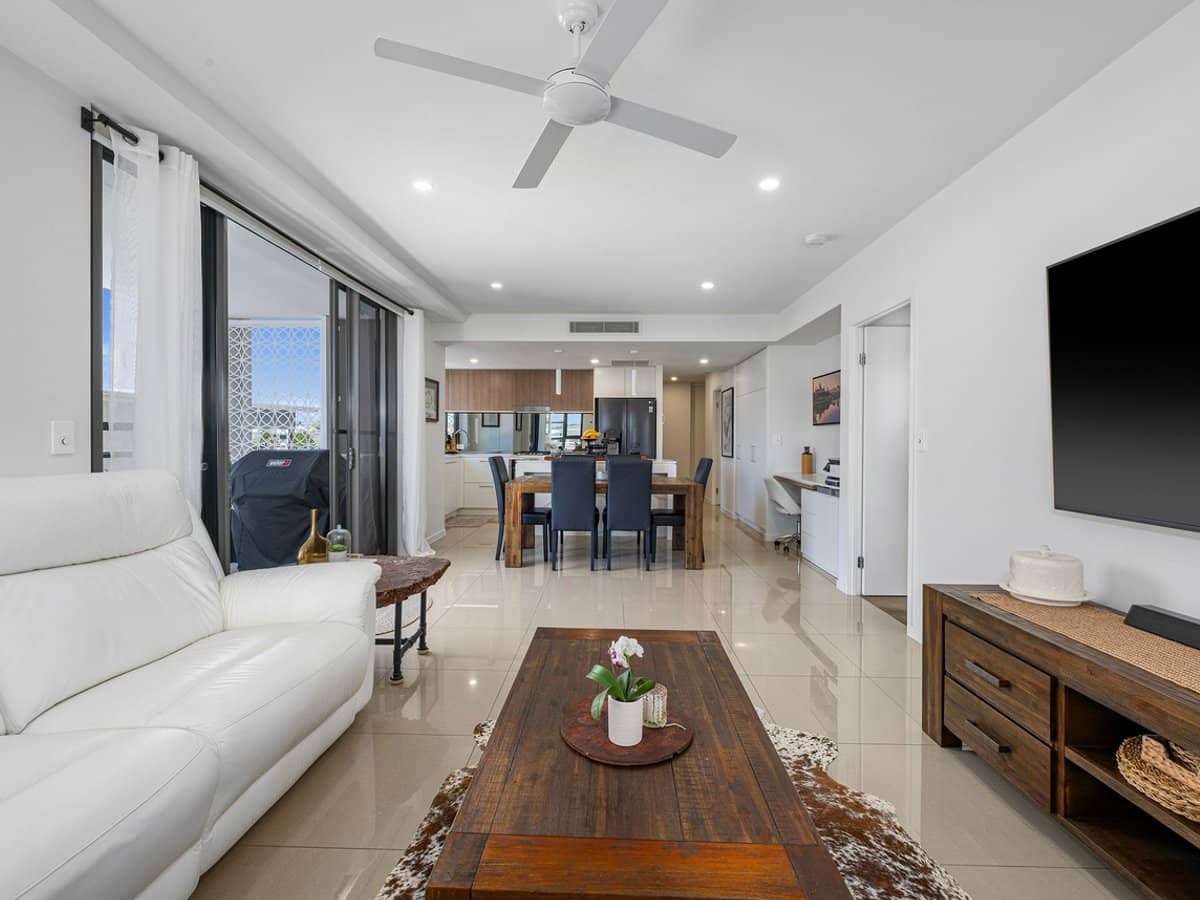 37 Sickle Avenue, Hope Island - Thumbnail 5