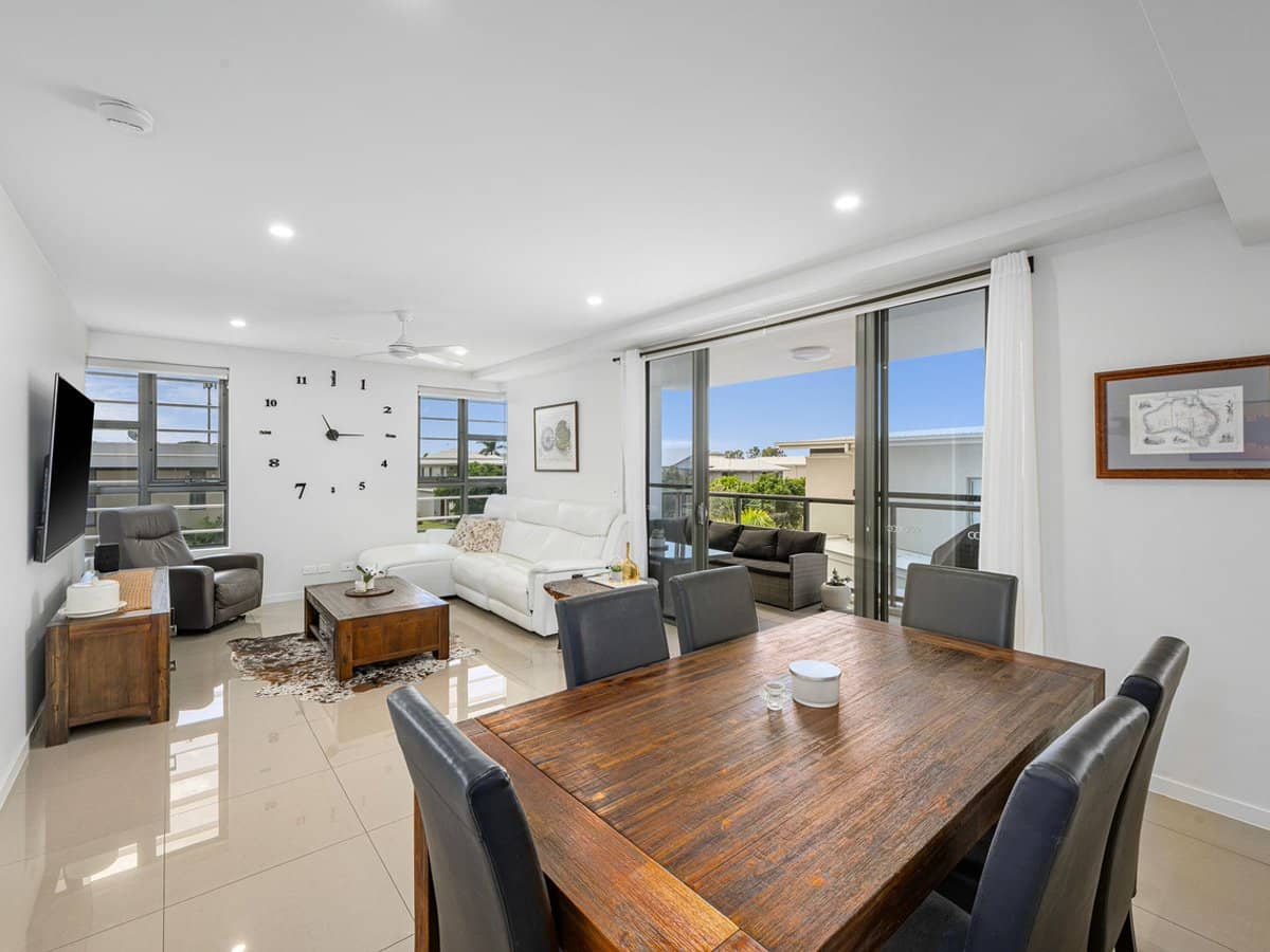 37 Sickle Avenue, Hope Island - Thumbnail 6