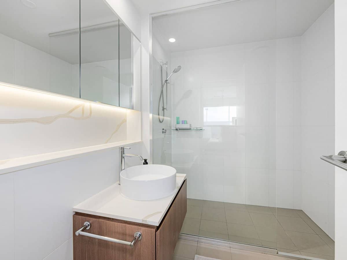 37 Sickle Avenue, Hope Island - Thumbnail 10