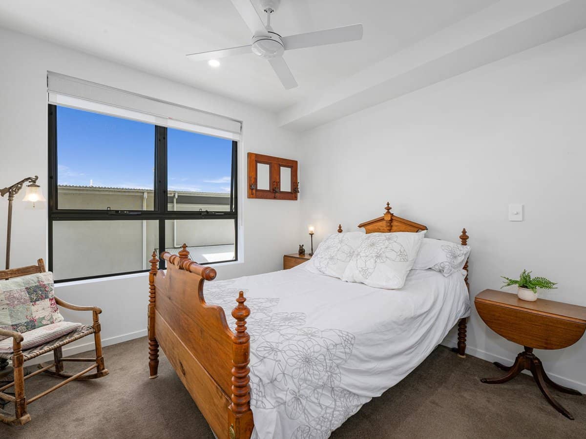 37 Sickle Avenue, Hope Island - Thumbnail 11