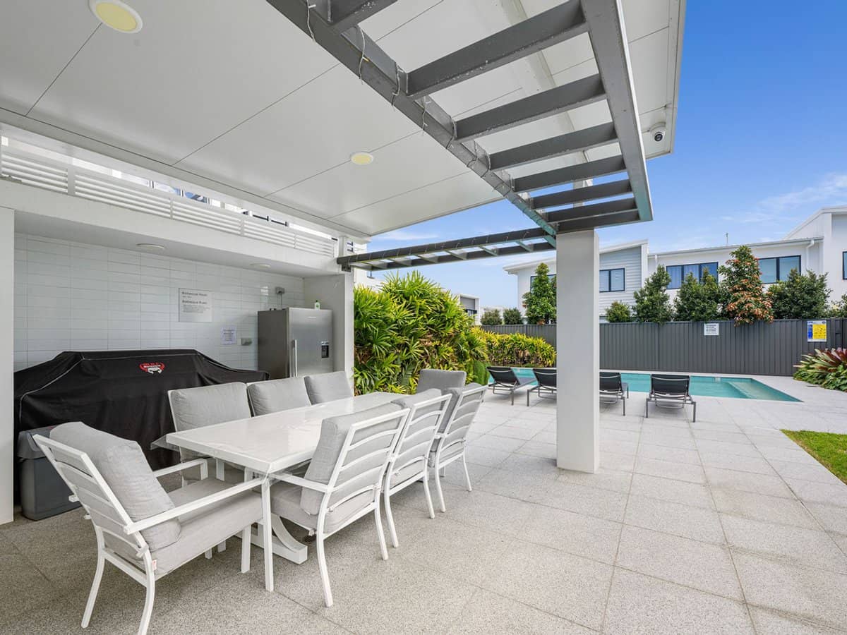 37 Sickle Avenue, Hope Island - Thumbnail 15