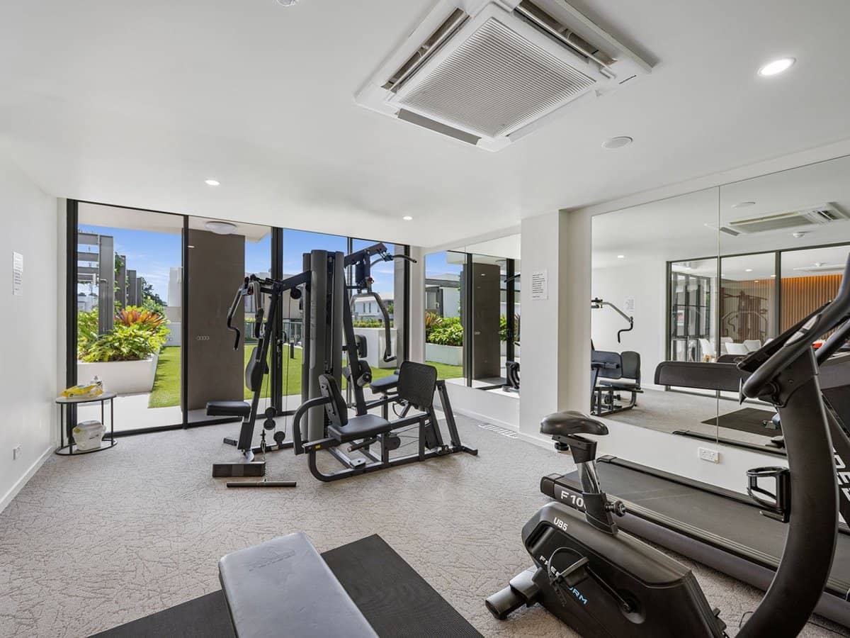 37 Sickle Avenue, Hope Island - Thumbnail 18