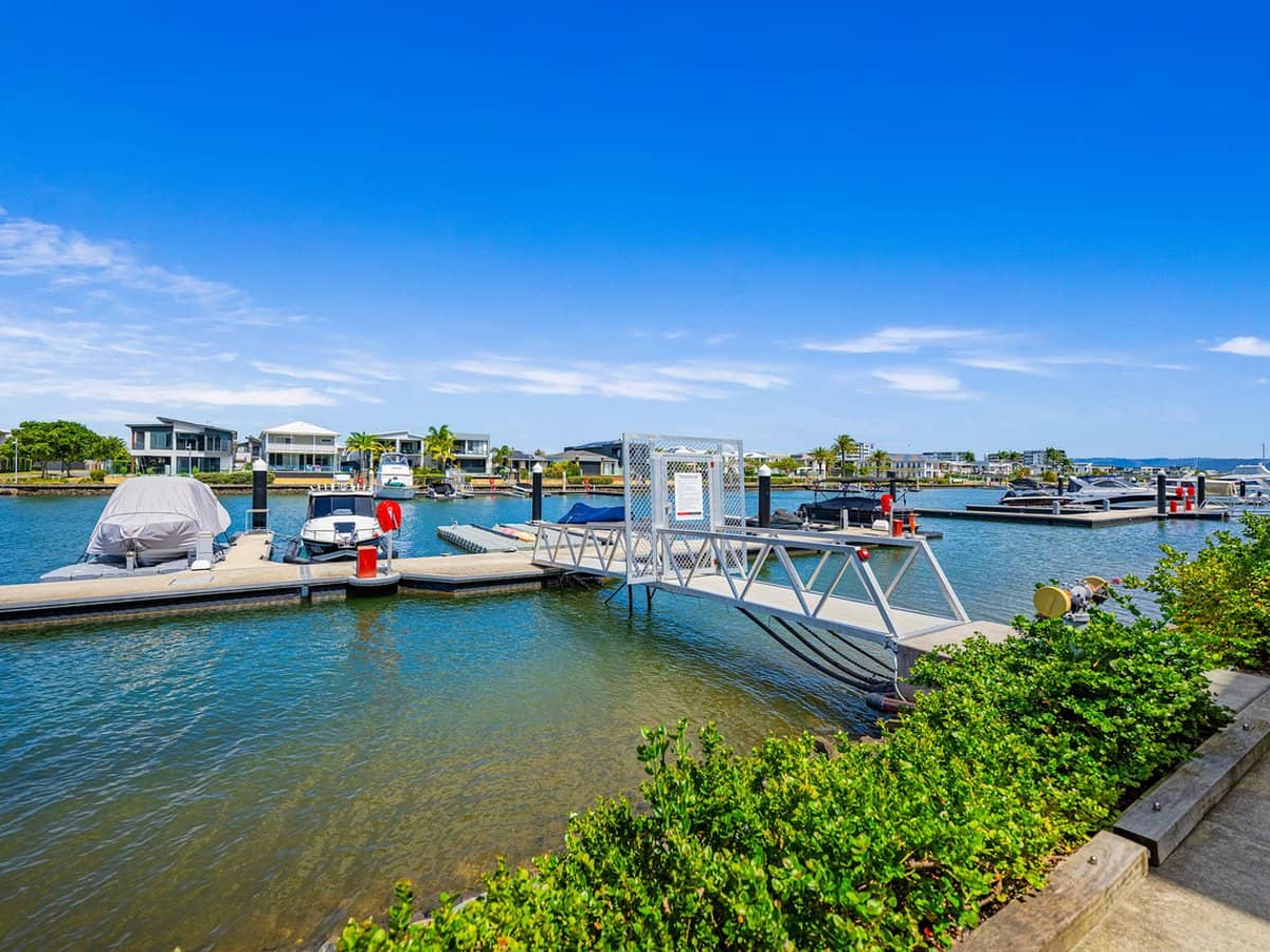 37 Sickle Avenue, Hope Island - Thumbnail 20