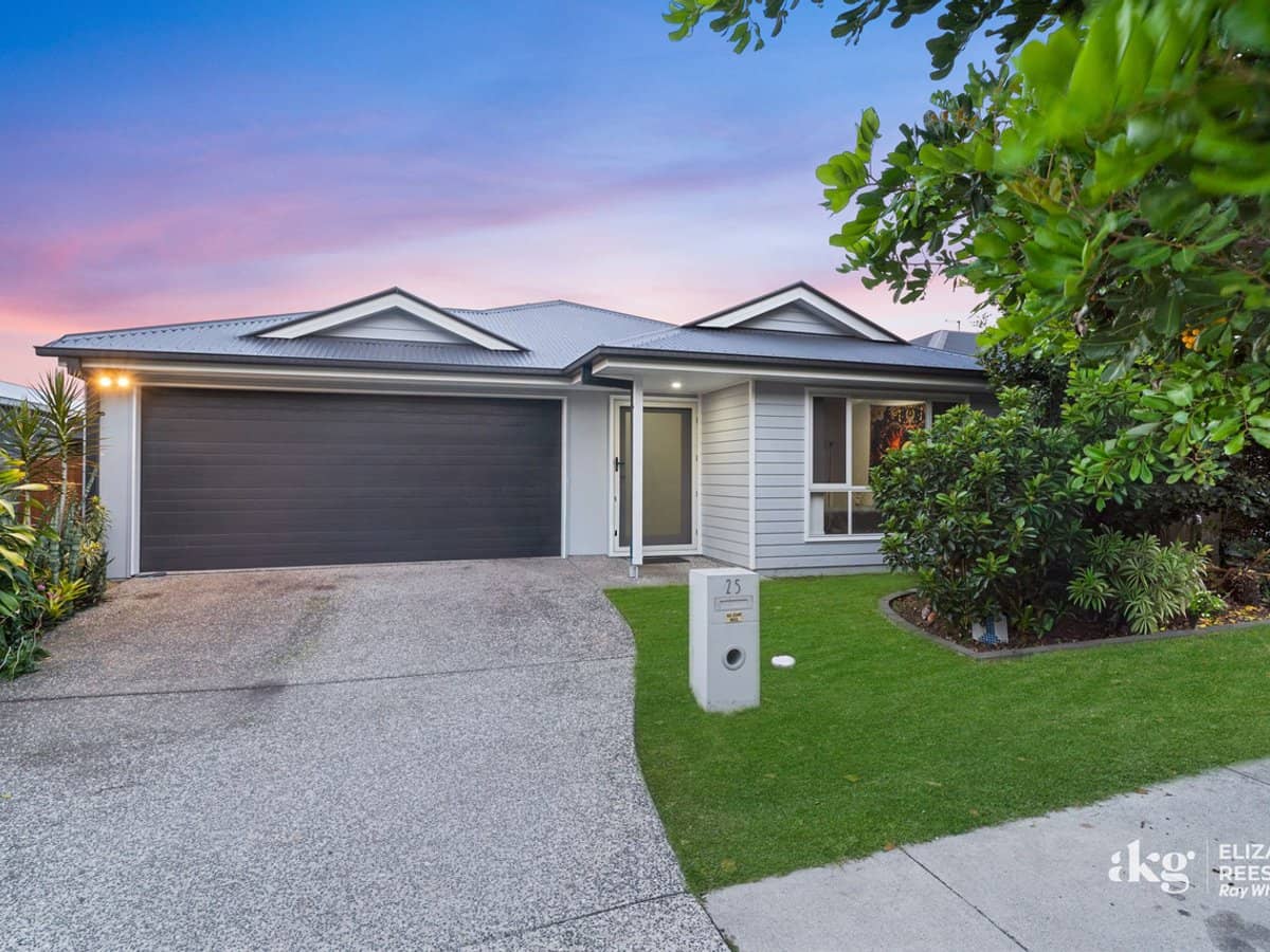 25 Jackson Place, Greenbank - Thumbnail 1