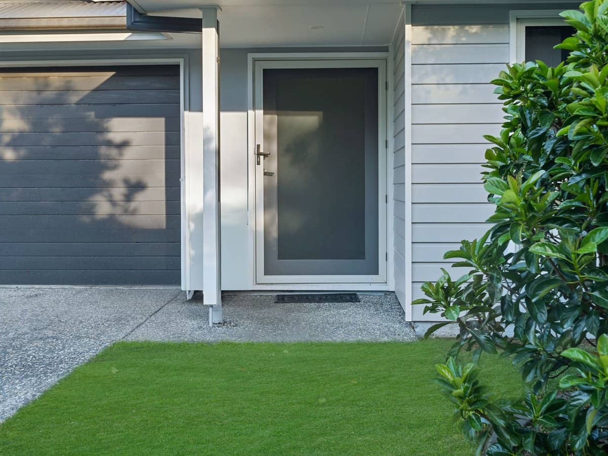 25 Jackson Place, Greenbank - Thumbnail 2