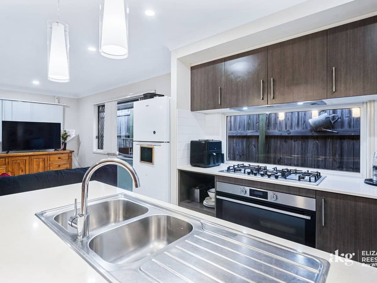 25 Jackson Place, Greenbank - Thumbnail 4