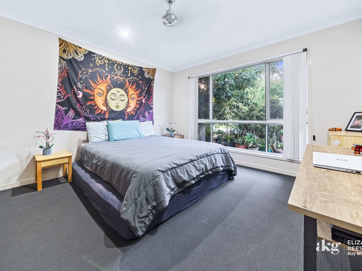 25 Jackson Place, Greenbank - Thumbnail 10