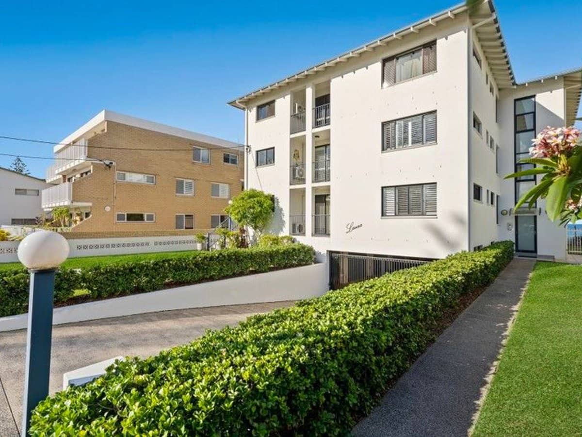 353 Golden Four Drive, TUGUN - Thumbnail 6