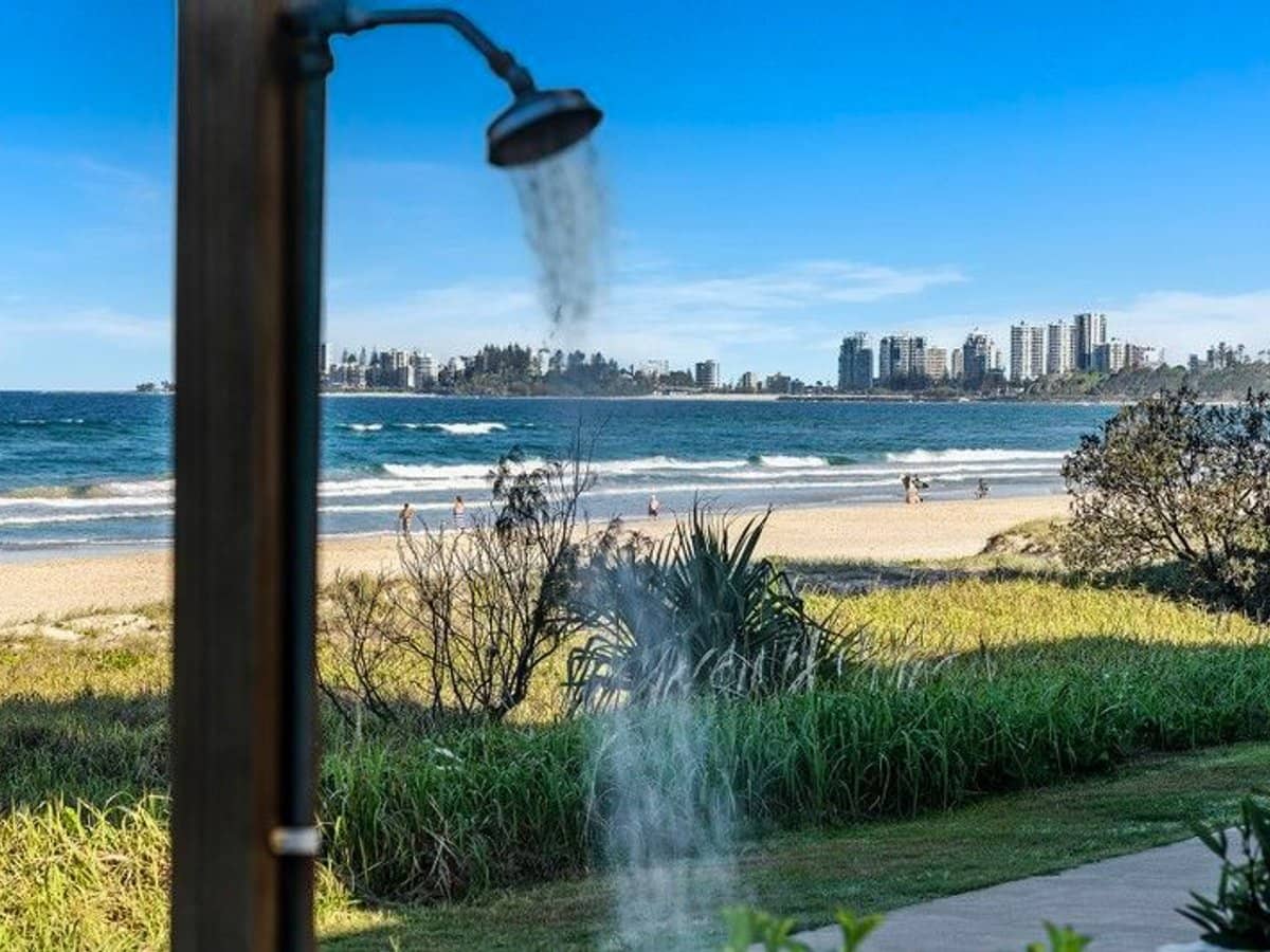 353 Golden Four Drive, TUGUN - Thumbnail 7