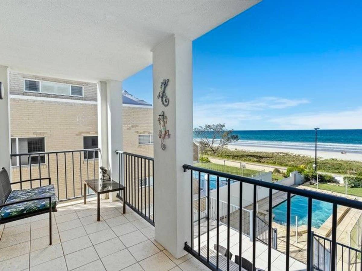 353 Golden Four Drive, TUGUN - Thumbnail 9
