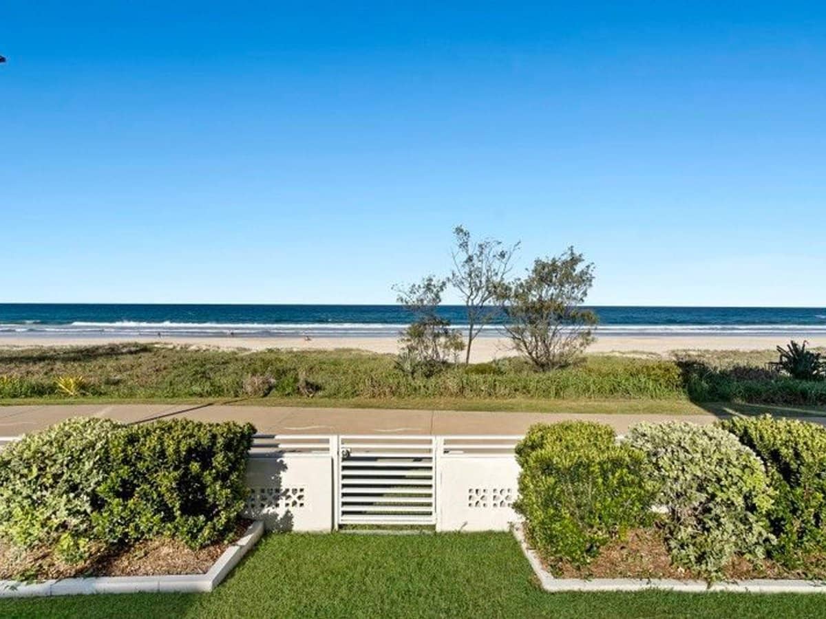 353 Golden Four Drive, TUGUN - Thumbnail 24