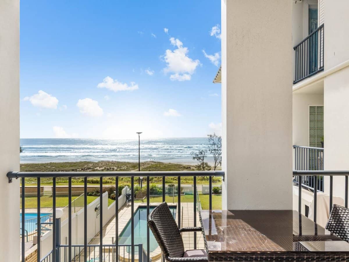 353 Golden Four Drive, TUGUN - Thumbnail 26