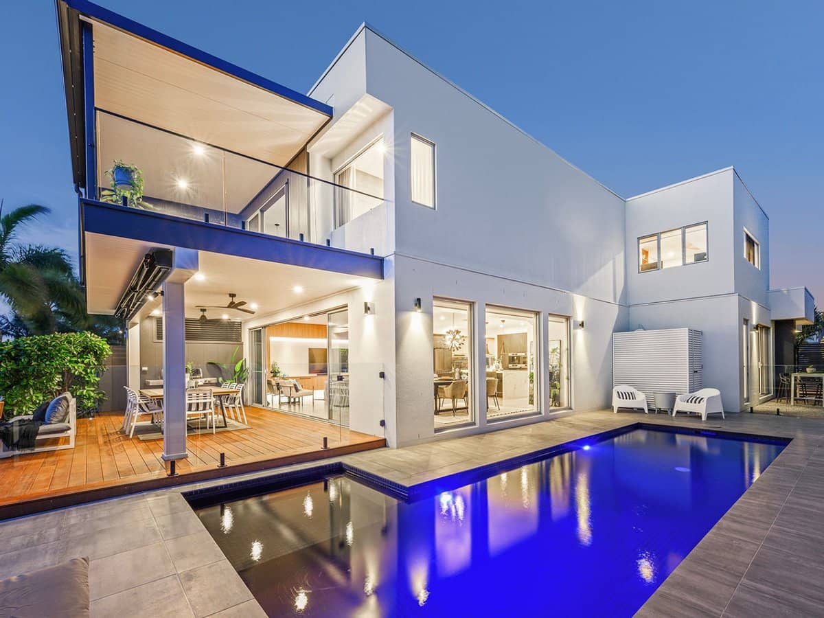 7621 Fairway Boulevard, Hope Island - Thumbnail 4