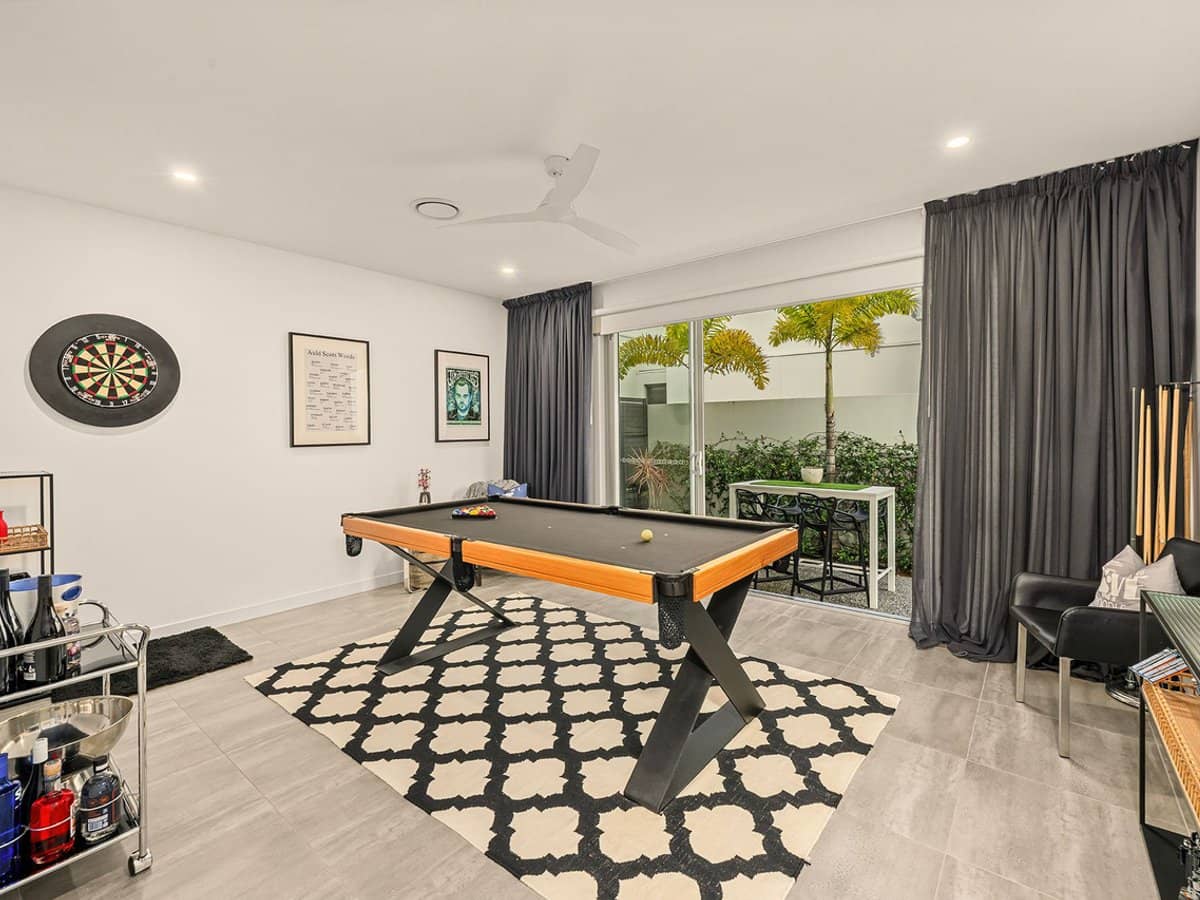 7621 Fairway Boulevard, Hope Island - Thumbnail 11