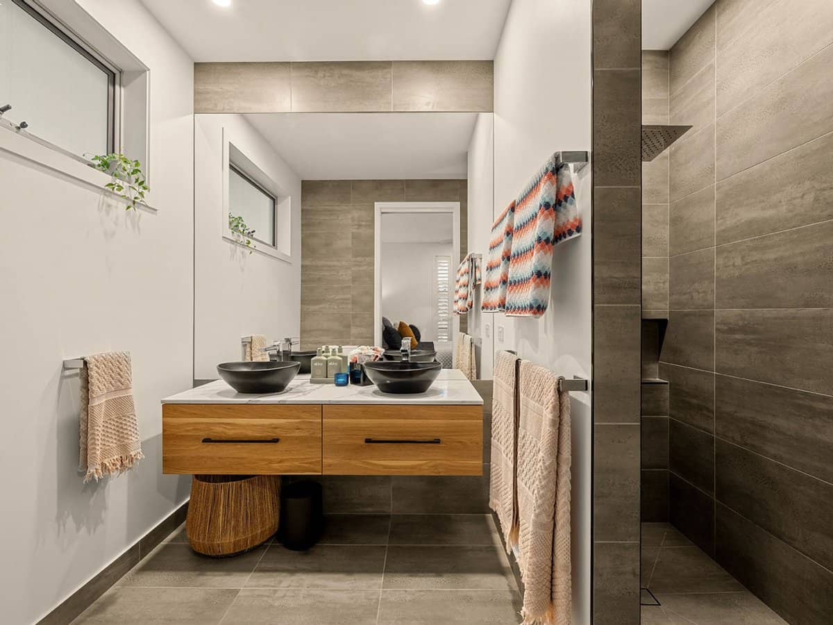 7621 Fairway Boulevard, Hope Island - Thumbnail 17