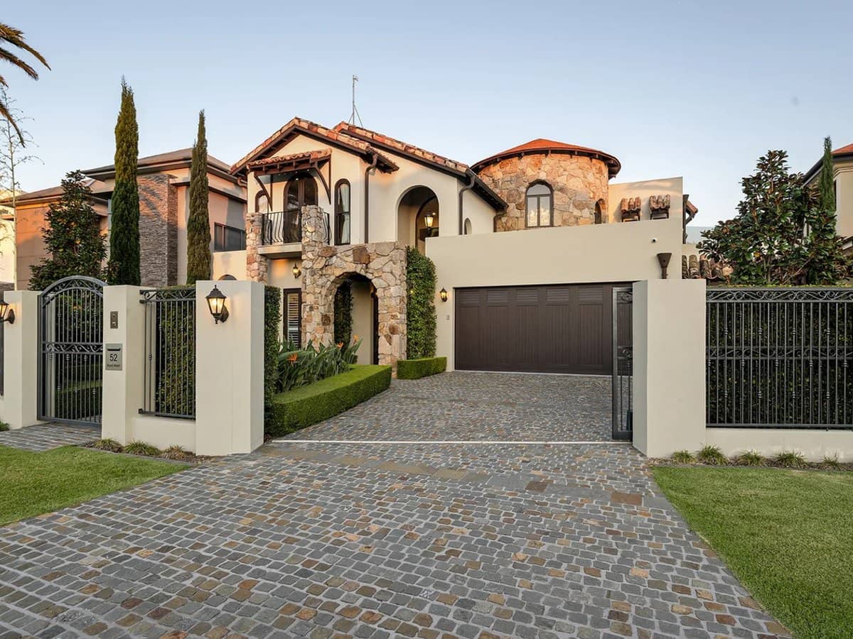 52 Royal Albert Crescent, Sovereign Islands - Thumbnail 2