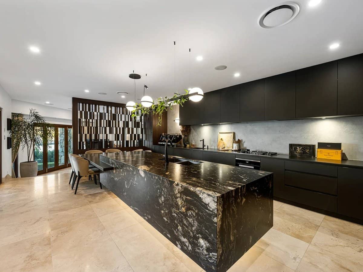 52 Royal Albert Crescent, Sovereign Islands - Thumbnail 8