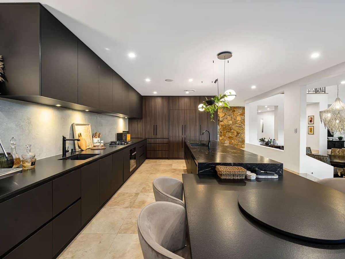 52 Royal Albert Crescent, Sovereign Islands - Thumbnail 10