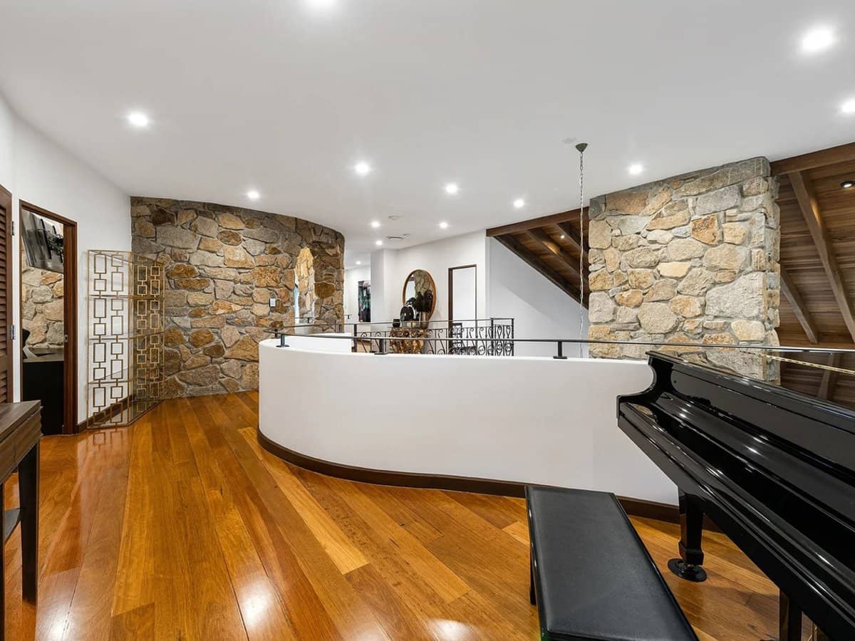 52 Royal Albert Crescent, Sovereign Islands - Thumbnail 19