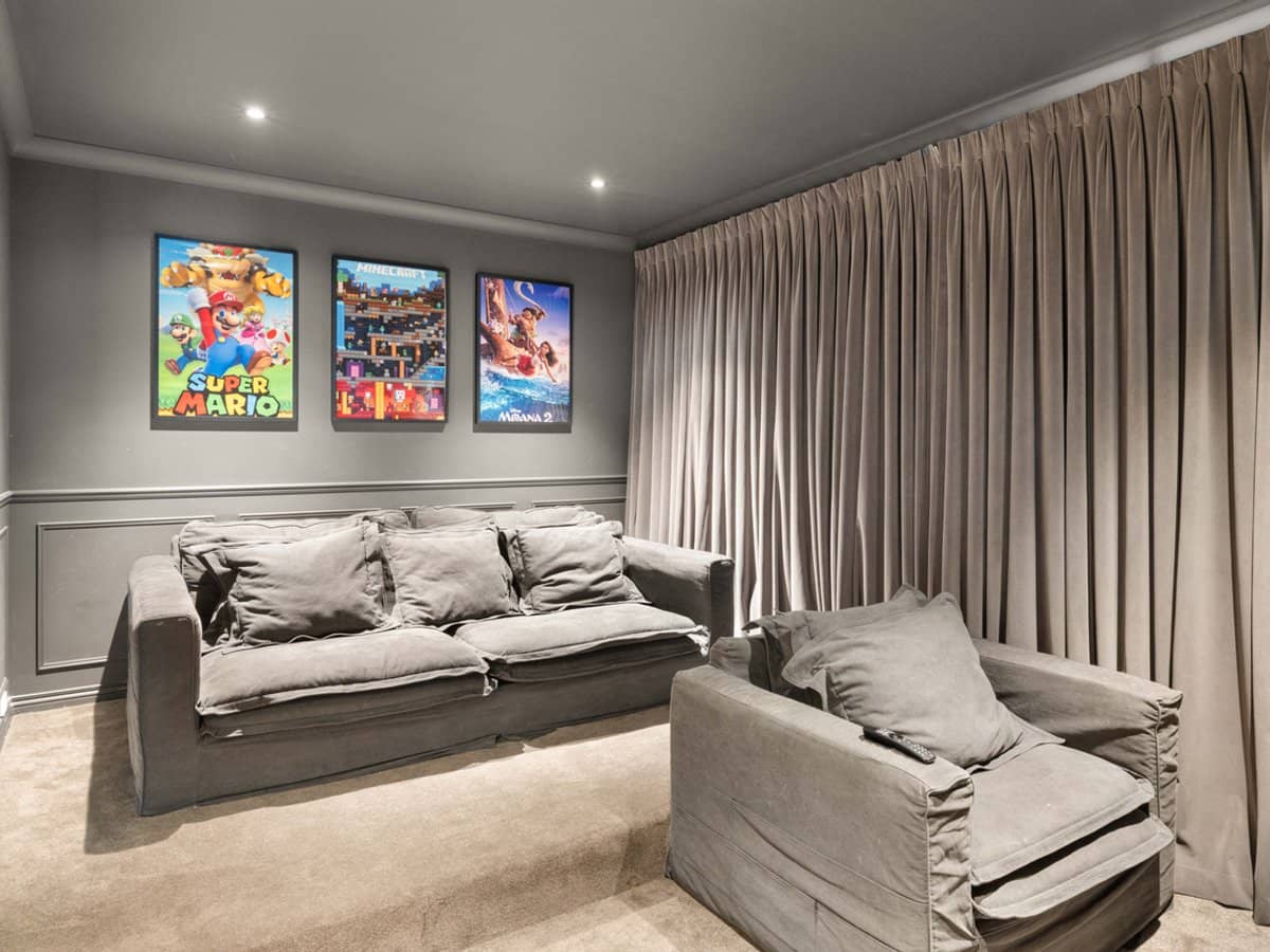 1875 Sawgrass Place, Sanctuary Cove - Thumbnail 19