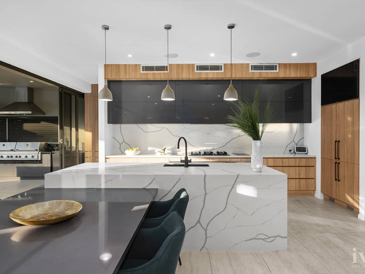 2515 Cressbrook Drive, Hope Island - Thumbnail 4