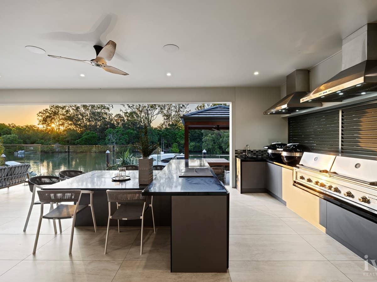 2515 Cressbrook Drive, Hope Island - Thumbnail 14