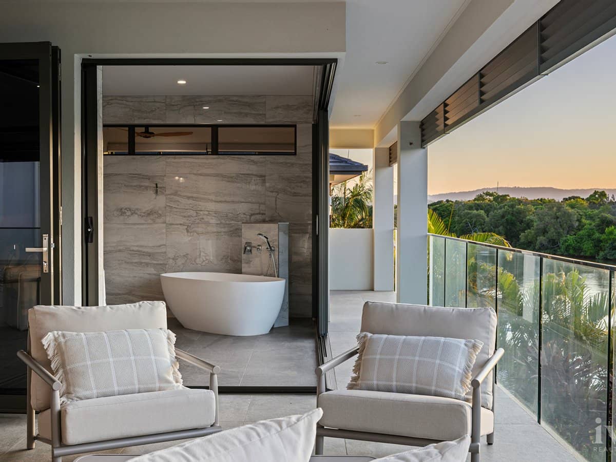 2515 Cressbrook Drive, Hope Island - Thumbnail 19