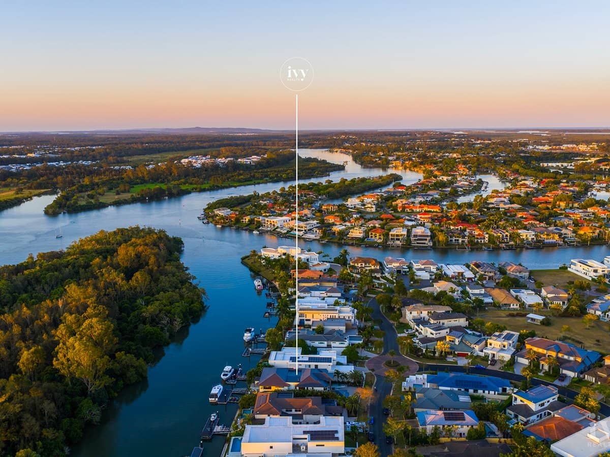 2515 Cressbrook Drive, Hope Island - Thumbnail 35