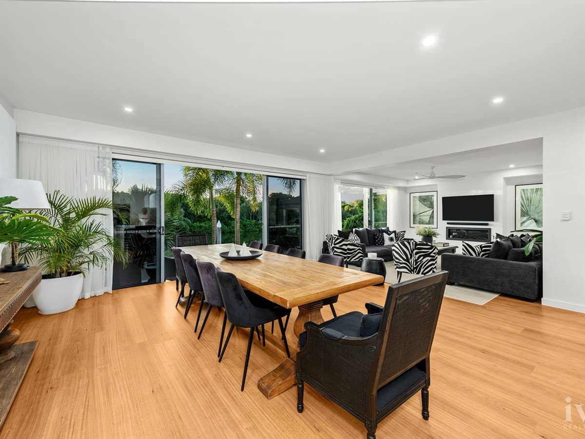 2342 Cressbrook Drive, Hope Island - Thumbnail 14