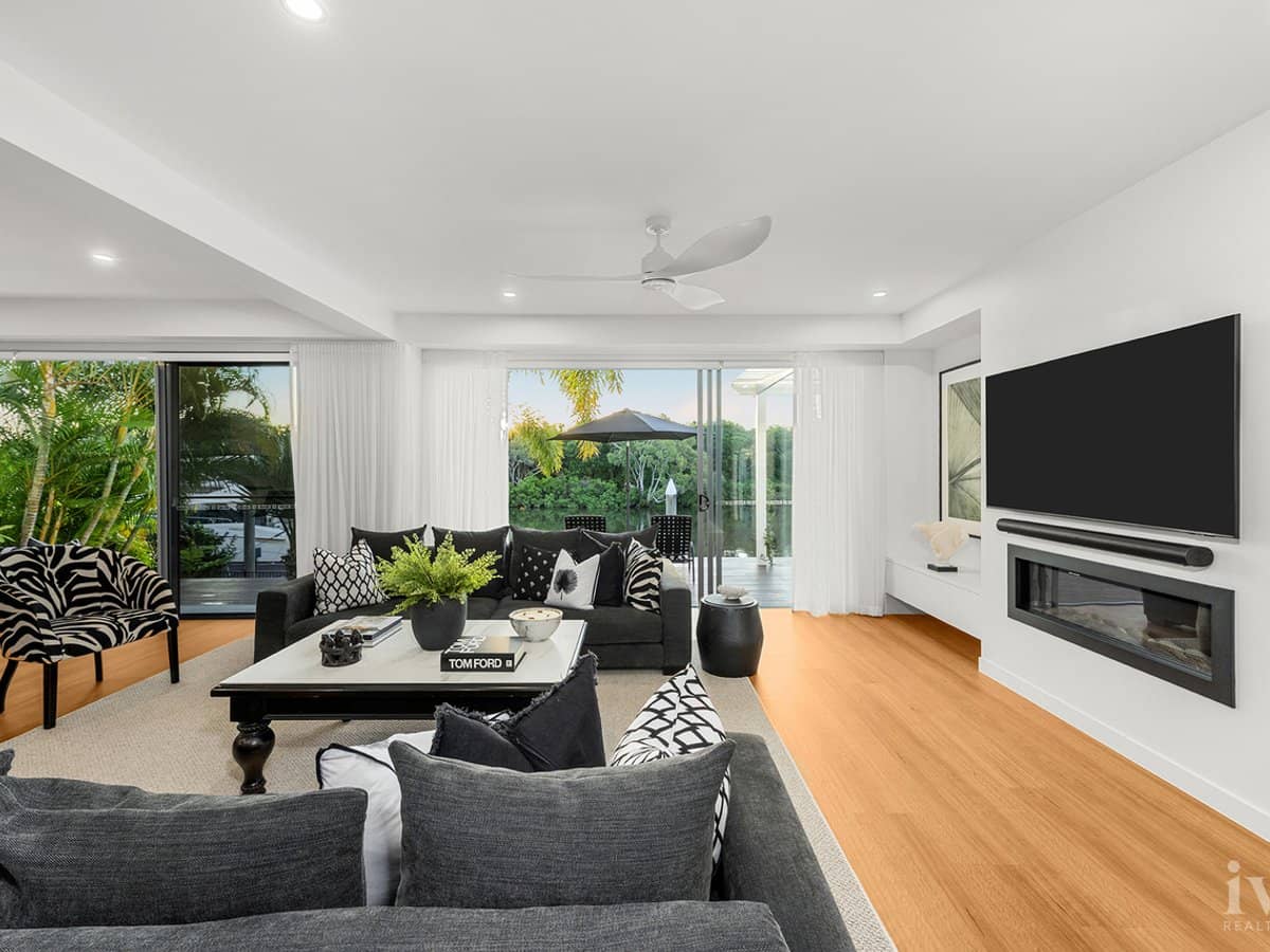 2342 Cressbrook Drive, Hope Island - Thumbnail 16