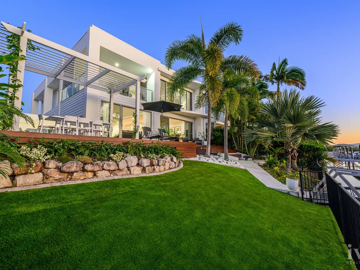 2342 Cressbrook Drive, Hope Island - Thumbnail 21