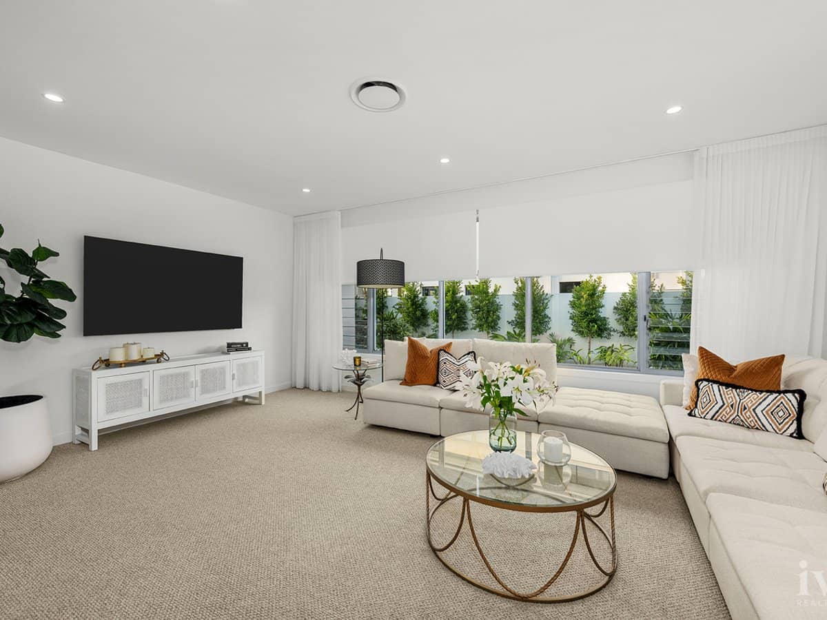 2342 Cressbrook Drive, Hope Island - Thumbnail 24