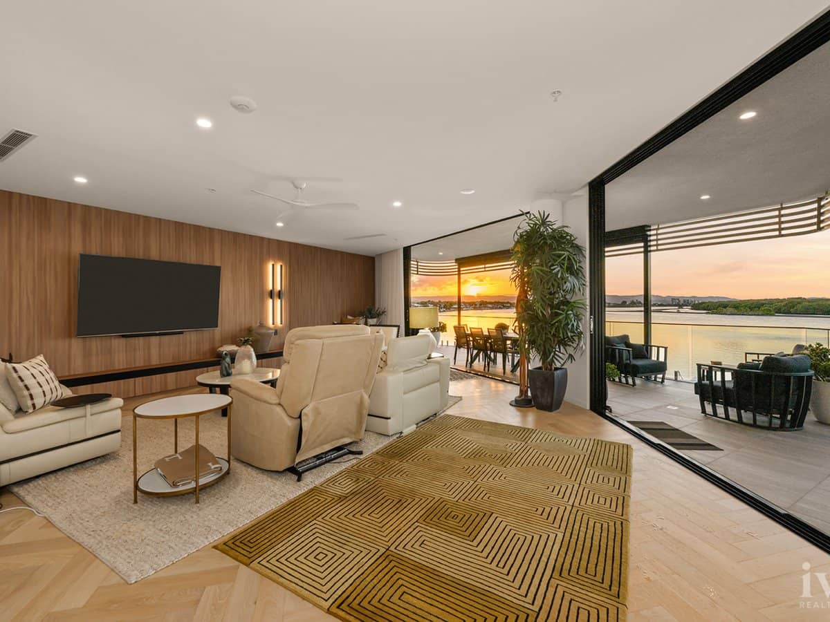 2/4 Paradise Parade, Paradise Point - Thumbnail 20