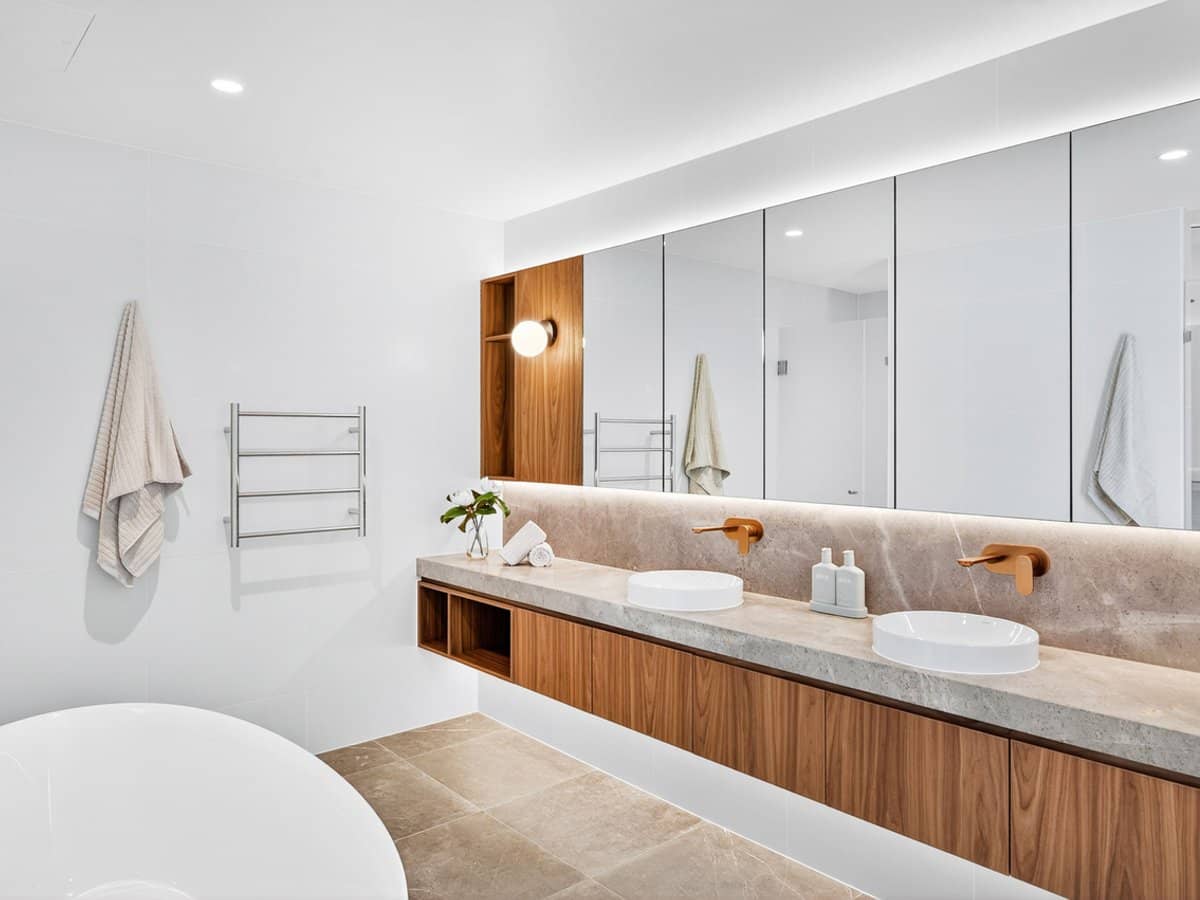 1 Grand Jabiru Way, Sanctuary Cove - Thumbnail 11