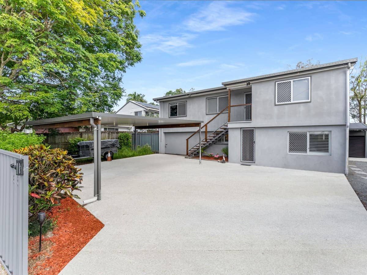 65 Dennis Road, Springwood - Thumbnail 2