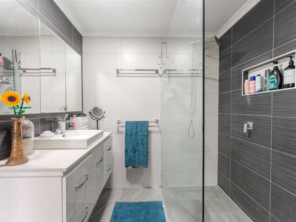 65 Dennis Road, Springwood - Thumbnail 13