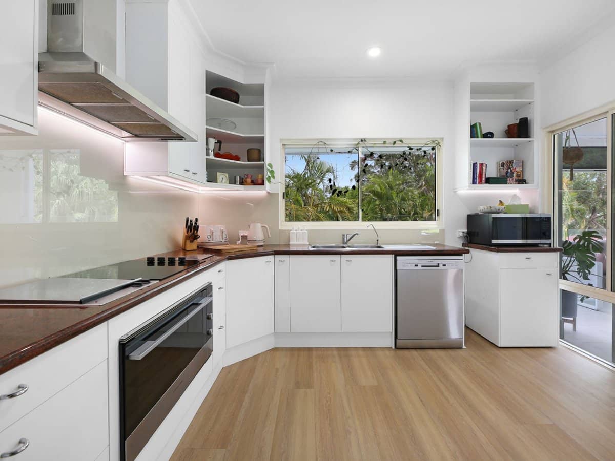 12 Birdie Court, Arundel - Thumbnail 3