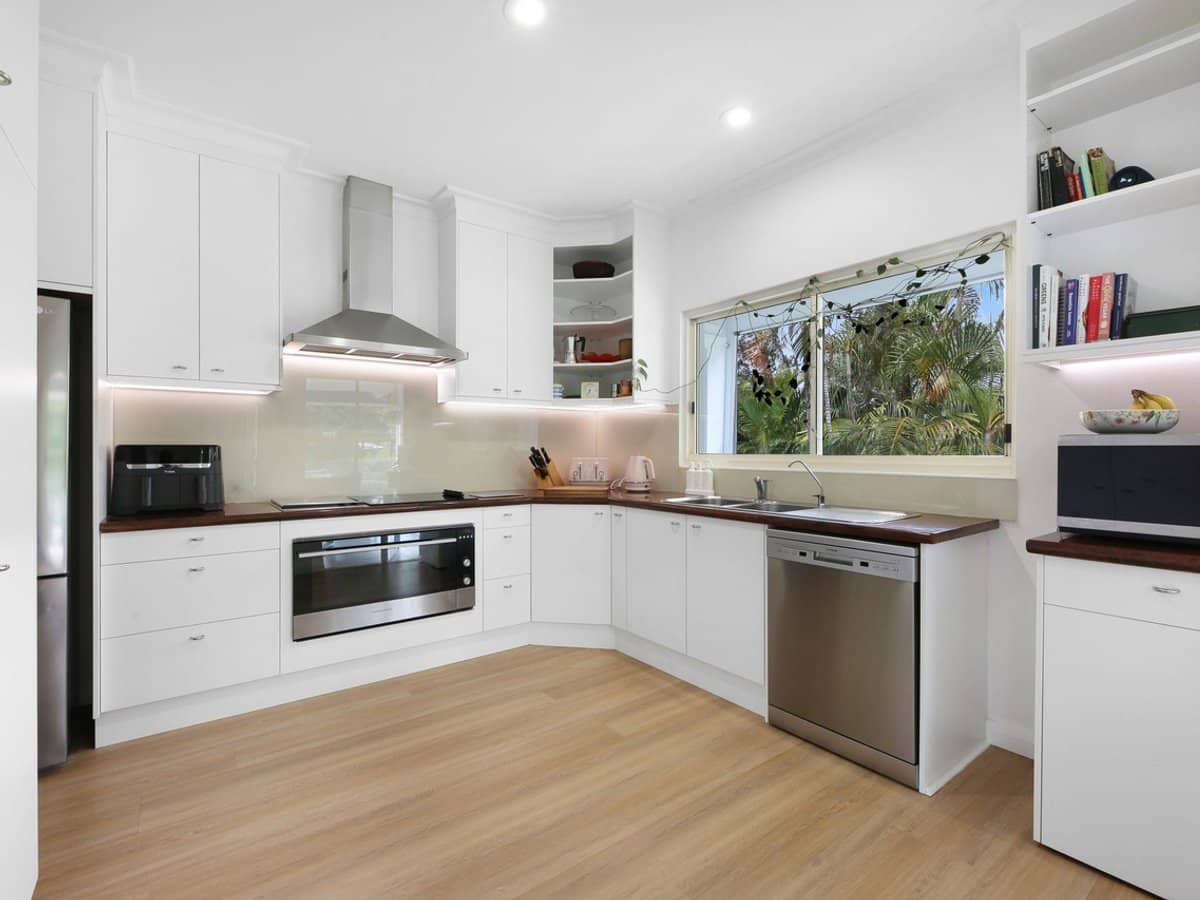 12 Birdie Court, Arundel - Thumbnail 4