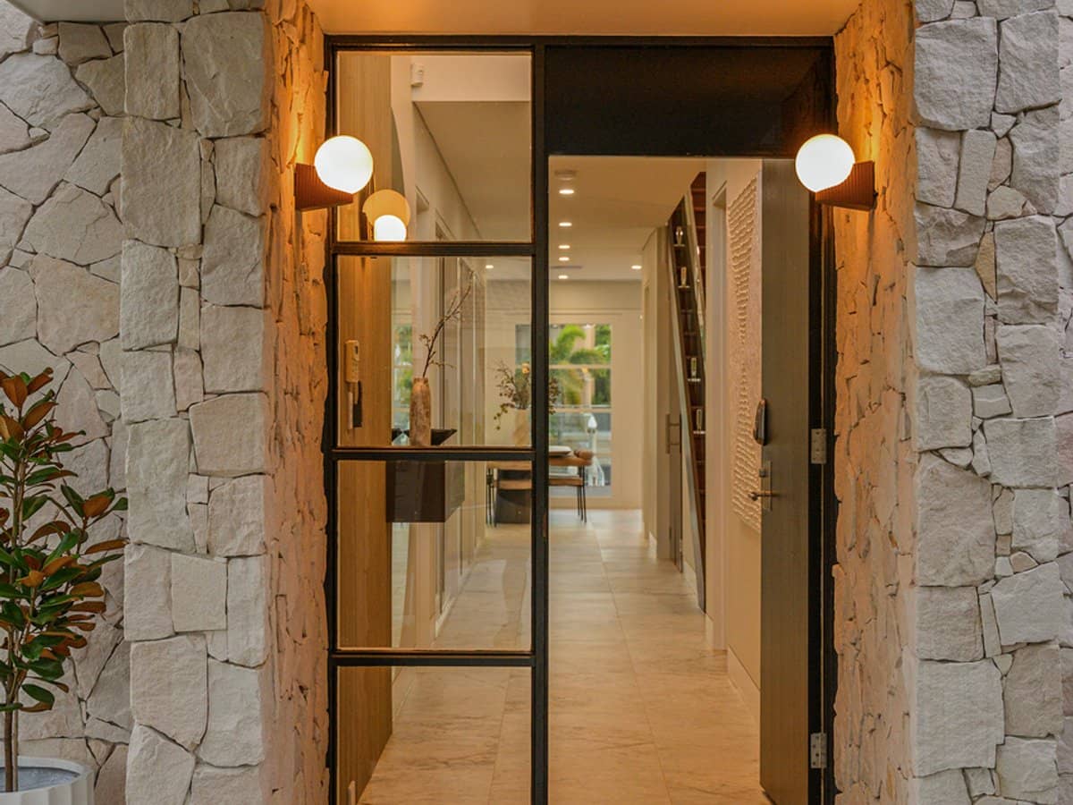 8030 Key Waters, Sanctuary Cove - Thumbnail 2