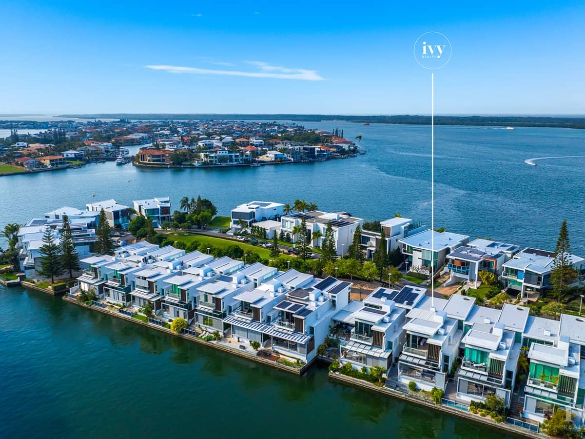 8103/2 Ephraim Island Parade, Paradise Point - Thumbnail 3