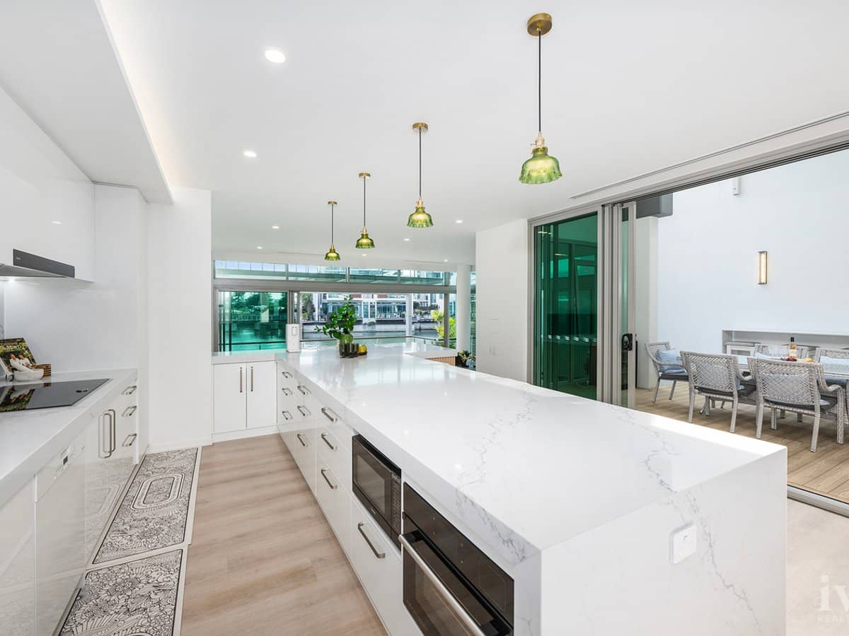 8103/2 Ephraim Island Parade, Paradise Point - Thumbnail 12