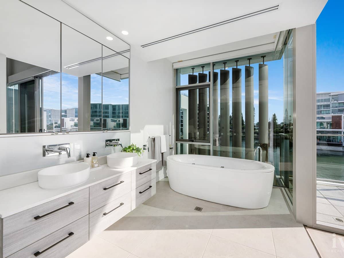 8103/2 Ephraim Island Parade, Paradise Point - Thumbnail 17