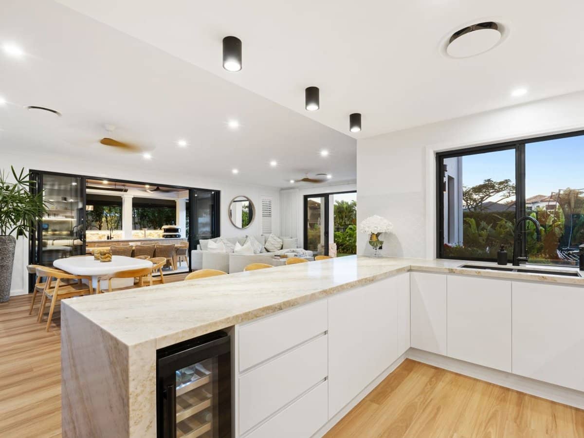 2566 Cressbrook Drive, Hope Island - Thumbnail 7