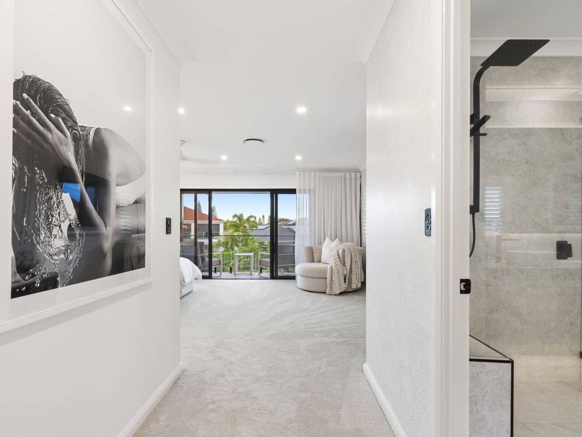 2566 Cressbrook Drive, Hope Island - Thumbnail 12