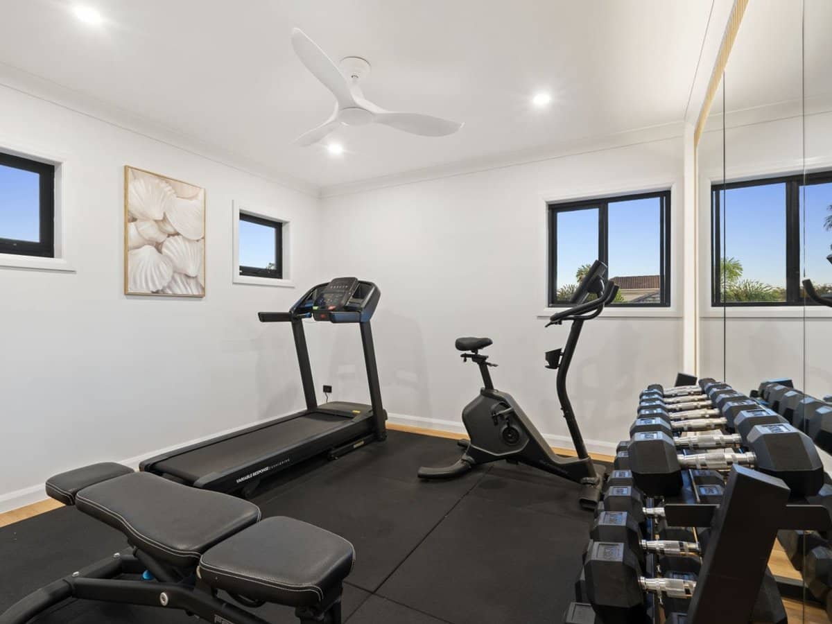 2566 Cressbrook Drive, Hope Island - Thumbnail 20