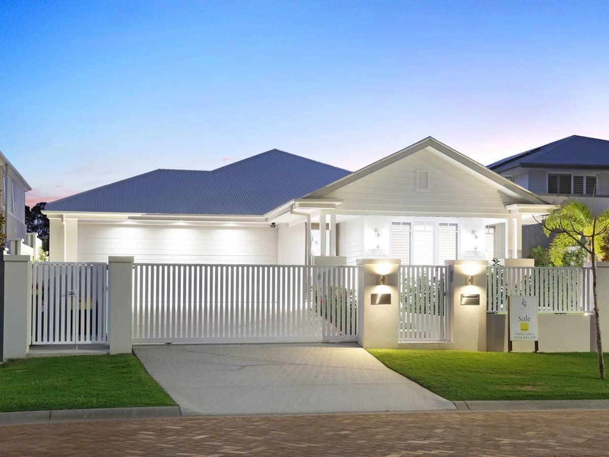 1918 Sunningdale Court, Sanctuary Cove - Thumbnail 1